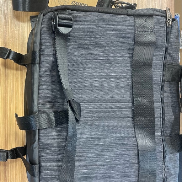 Gray Men's Messenger Bag - Picture 3 of 4